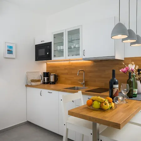 Charming Lavanda With Pool * Kukci